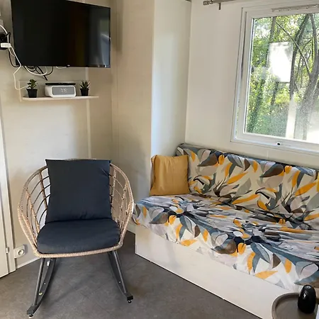 Au Petit Paradis אתר קמפינג *