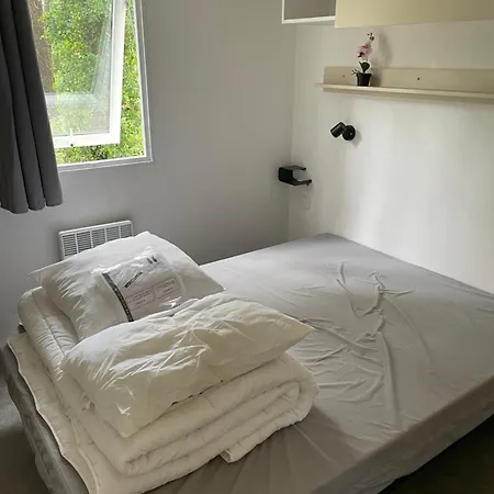 Au Petit Paradis אתר קמפינג *